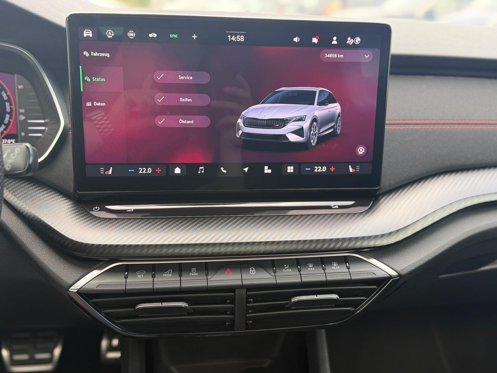 Fahrzeugabbildung SKODA Octavia 2.0 TSI 195 kW RS PANO*MATRIX*AHK*CANTON