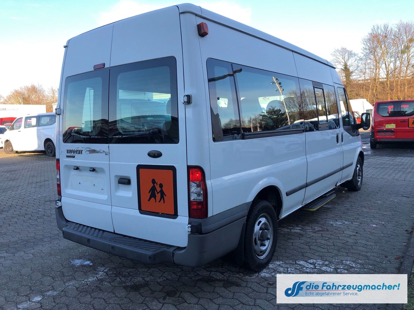 Fahrzeugabbildung Ford Transit Kombi FT 300L Trend KLima 2.2 TDCI *1174