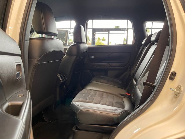 MYAUTOCENTER – Gebraucht- und Jahreswagen mit Werkstattservice in Pfaffenhofen Mitsubishi Outlander Active+ 4WD *1. Hand*AHK*Bi-LED*