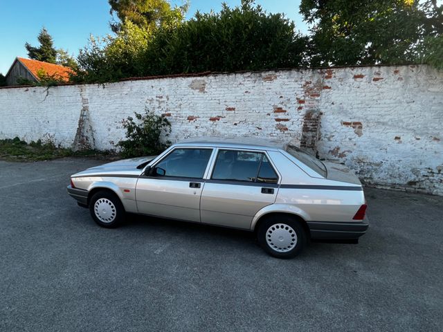 Alfa Romeo Alfa 75  1.6   TOPZUSTAND TRANSAXLE 1.Lack