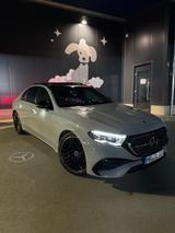 Mercedes-Benz E220D/AMG/SUPERSCREEN/360/PANO/4DBUR/DIGITAL