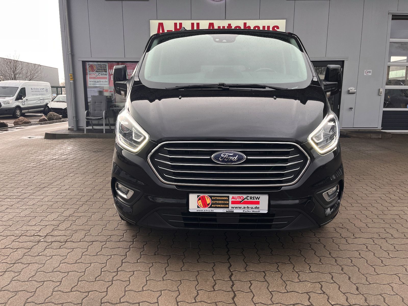 Fahrzeugabbildung Ford Tourneo Custom Titanium X L2 Autom.