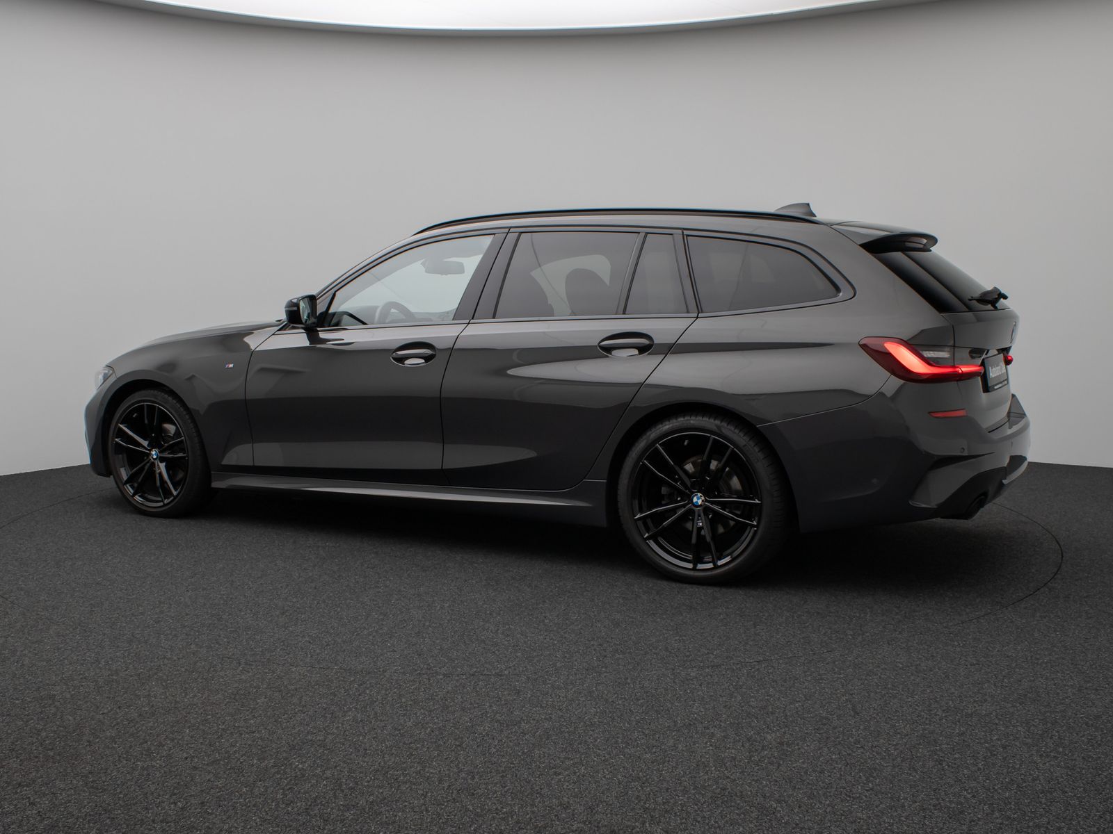 Fahrzeugabbildung BMW 320d xD M Sport Panorama Laser Kamera DAB HiFi