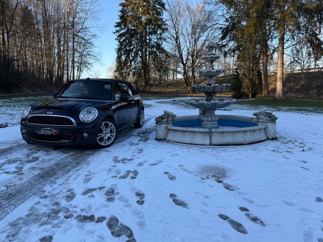 MINI Cabrio John Cooper Works Bi-Xenon Navigation