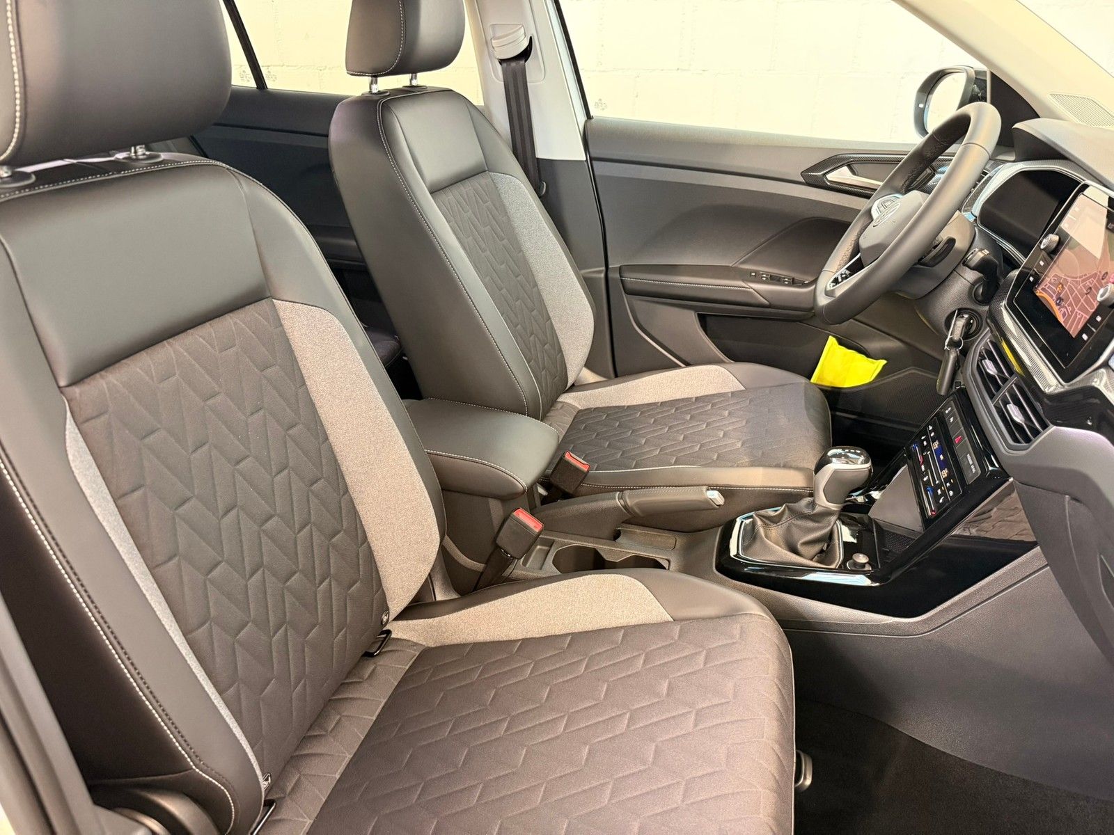 Fahrzeugabbildung Volkswagen T-Cross Energy 1.0 TSI DSG + AHK + Kamera + Navi