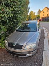 Skoda Octavia Combi 1.6 FSI Ambiente Ambiente - Skoda Octavia: Fsi
