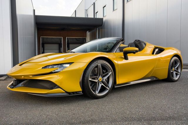FERRARI SF90