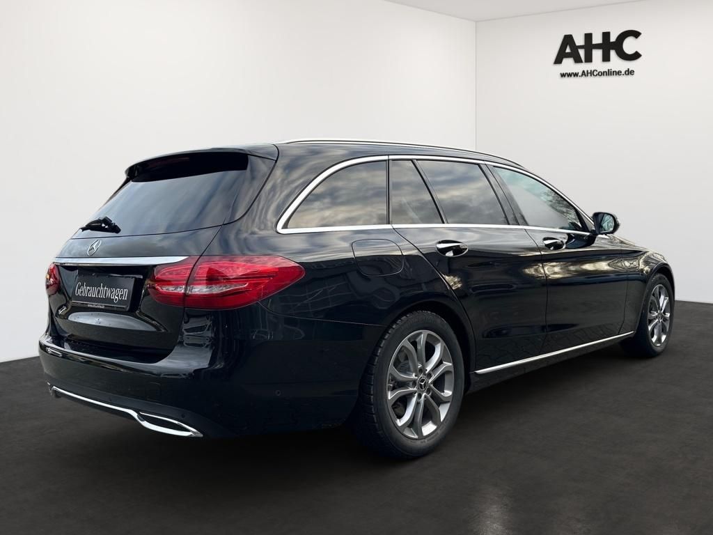 Fahrzeugabbildung Mercedes-Benz C 220 dT Avantg. Totwi. SDHZ LED SHZ KeyLess KAM