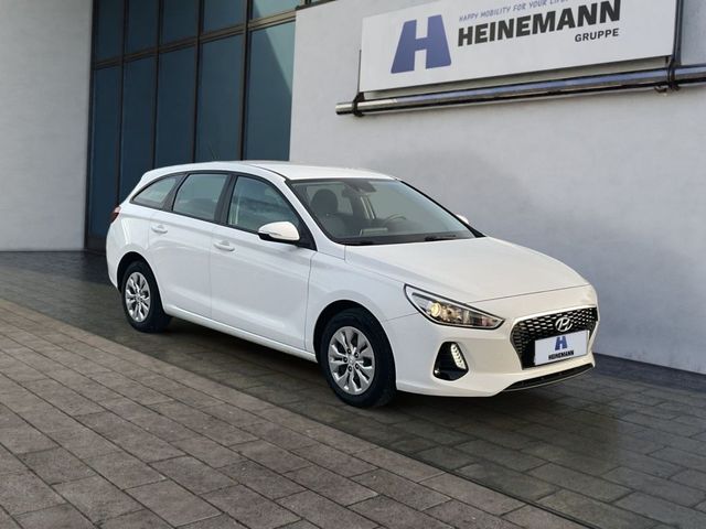 Hyundai i30 Kombi 1.4 Select Klima Einparkhilfe