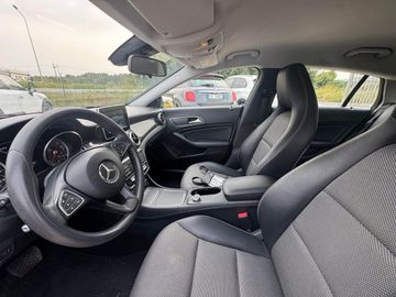 Mercedes CLA 200 - 7