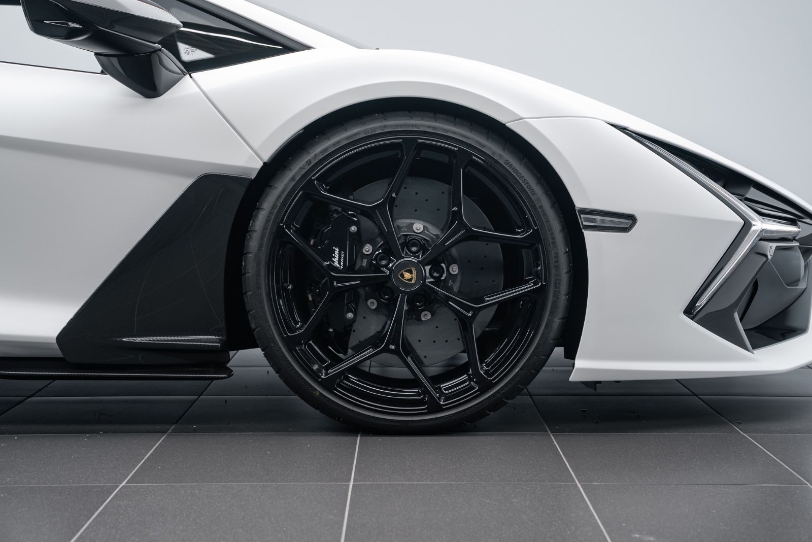 Fahrzeugabbildung Lamborghini REVUELTO CARBON/CAM/PASS DISPLAY