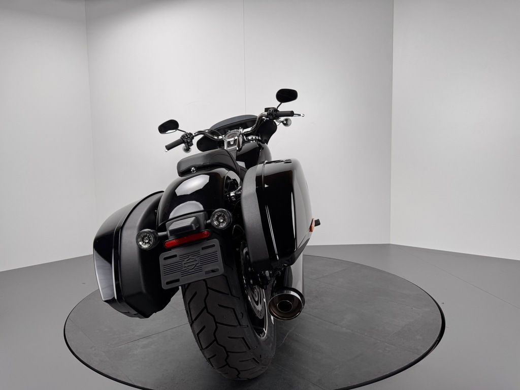 Fahrzeugabbildung Harley-Davidson SPORT GLIDE *NEUWERTIG