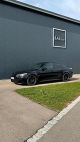BMW E60 M5 V10 - BMW M5: E60