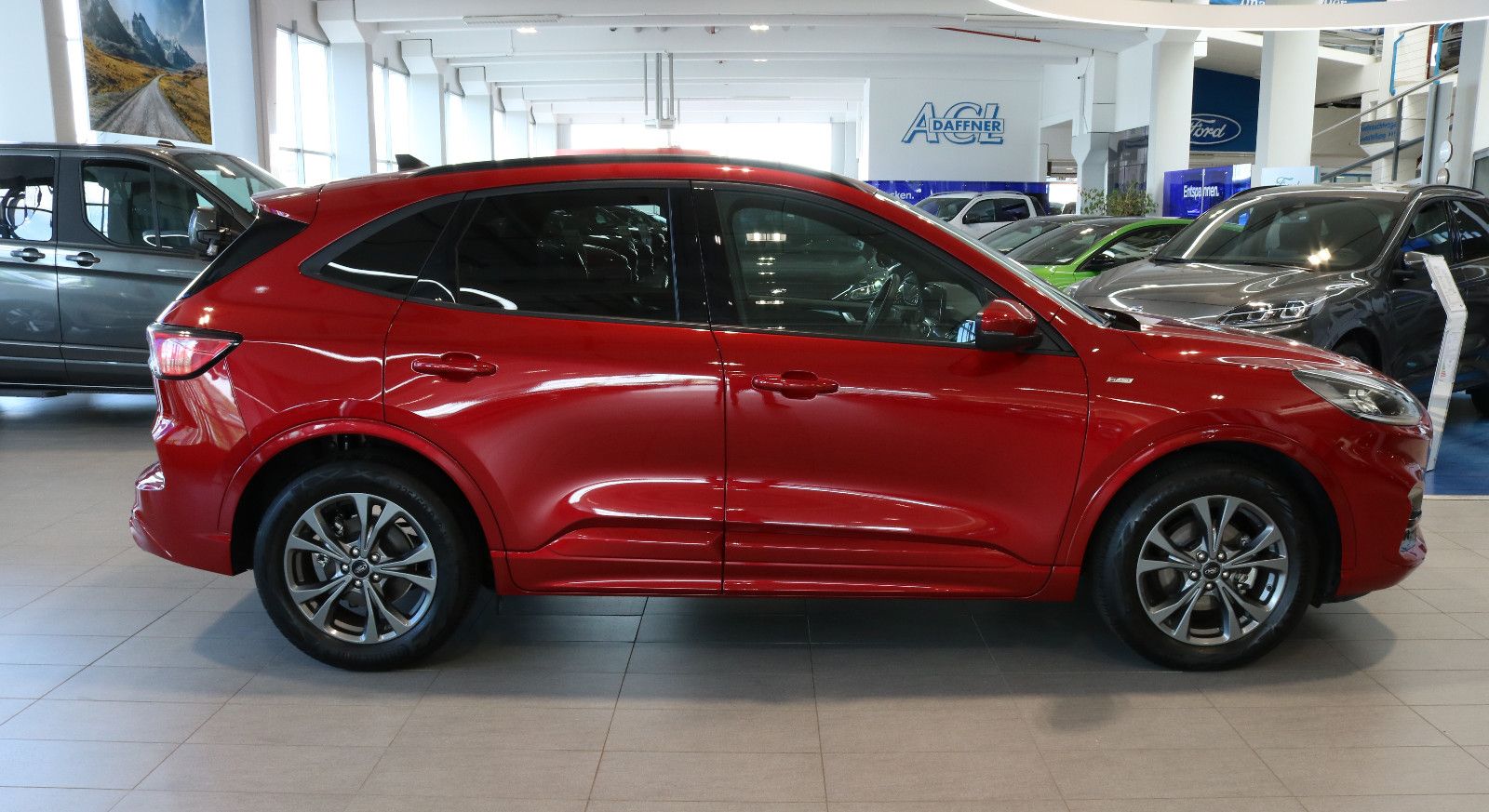 Fahrzeugabbildung Ford Kuga ST-Line 1,5 110 KW 150 PS   Winterpaket 2