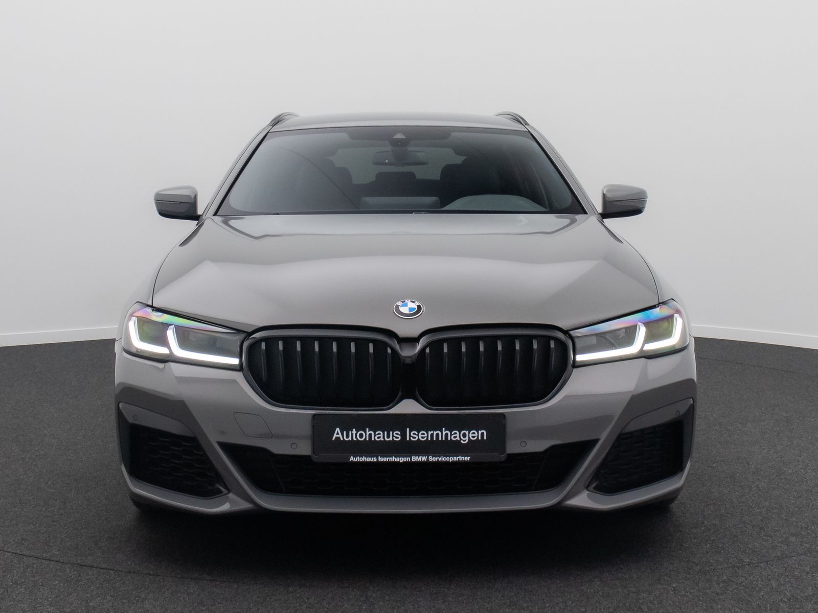 Fahrzeugabbildung BMW 540i xD M Sport Kamera DAB H/K Lenkrhzg Alarm