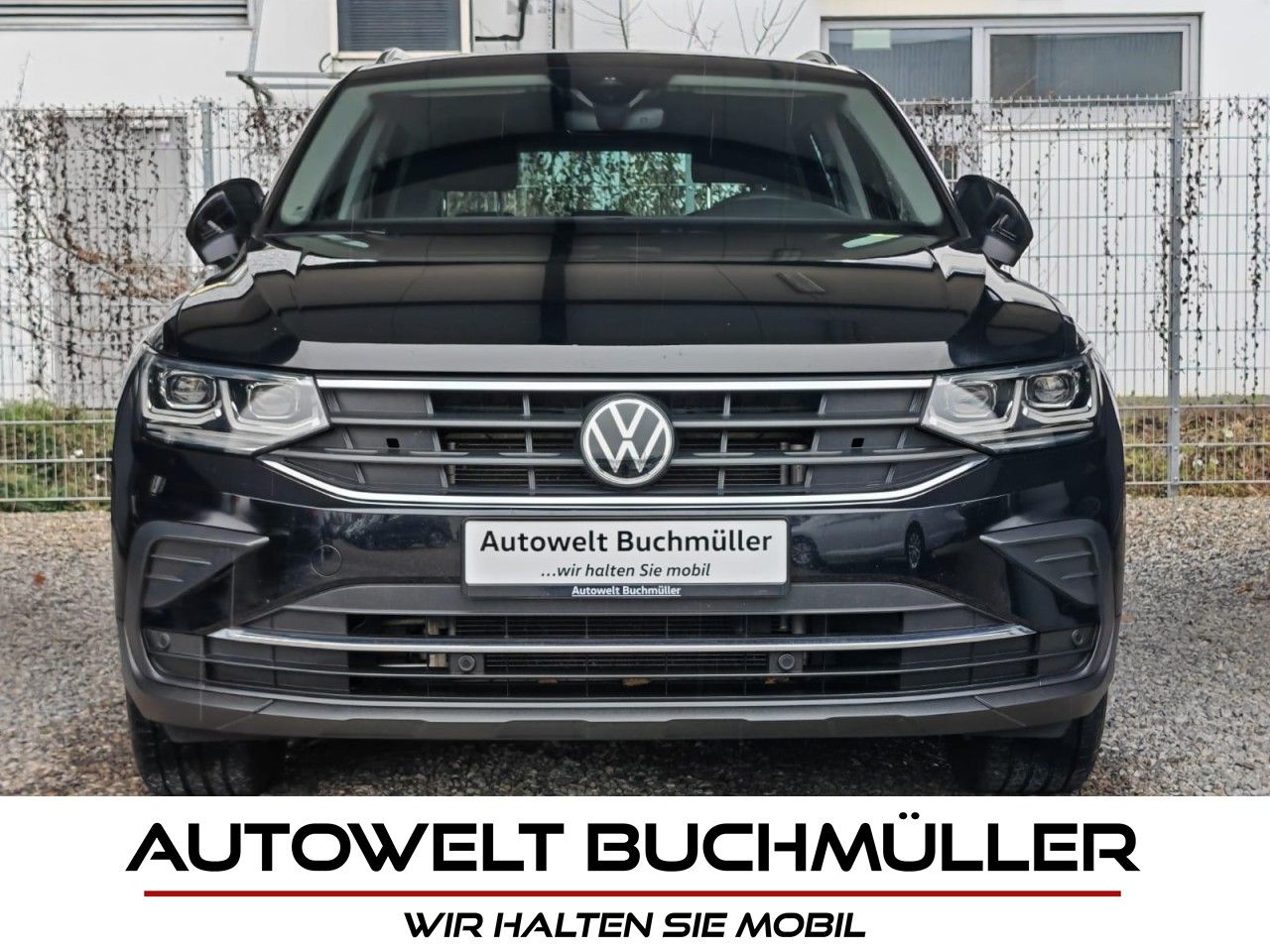 Gebrauchtwagen Volkswagen Tiguan Tiguan 2.0 TDI DSG 4M,MATRIX-LED,VIRTUAL,AHK,ACC in Nersingen