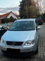 Volkswagen Touran mit 1,6-Liter-FSI-Benzin... - Volkswagen Touran: Fsi