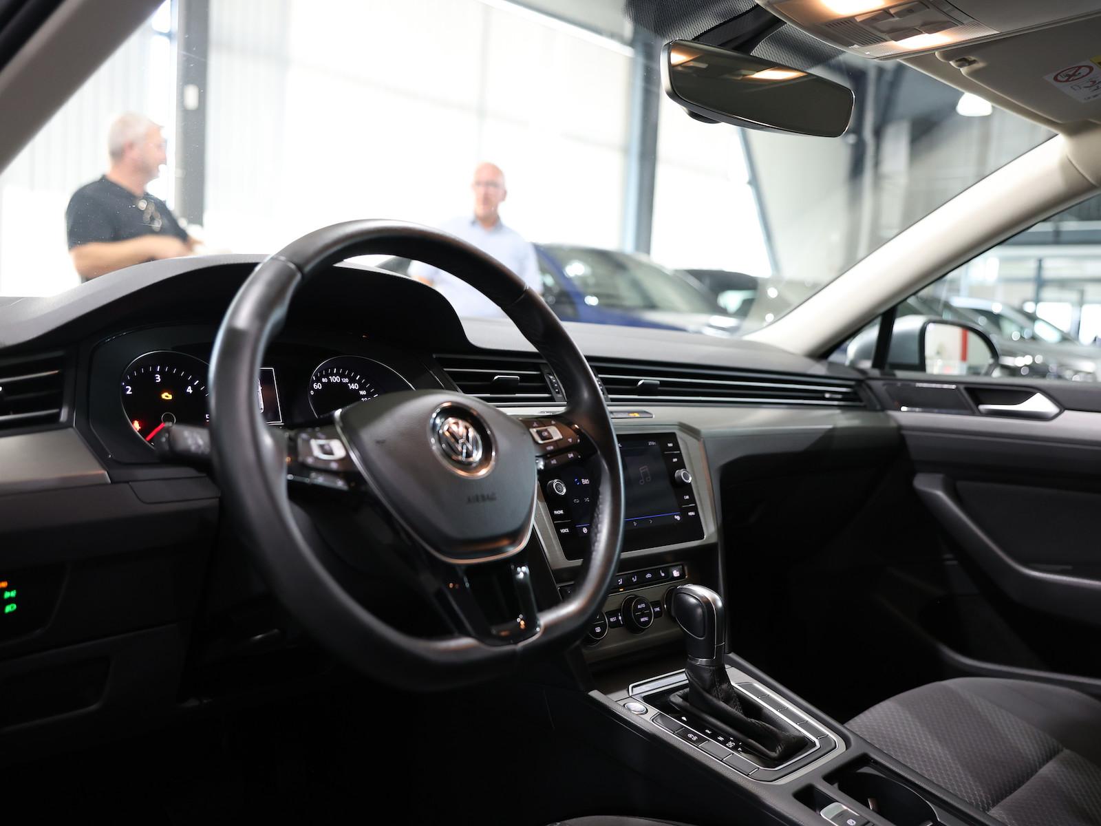 Volkswagen Passat Variant 2.0 TDI DSG BMT / NAVI-DM, ACC