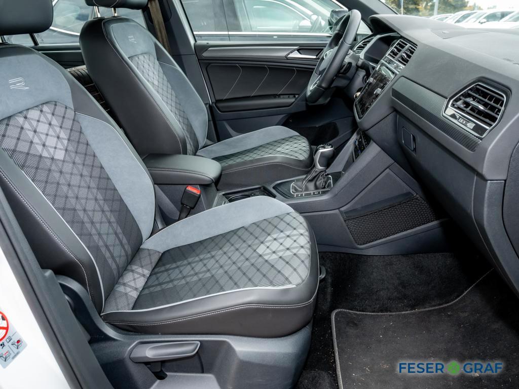 Volkswagen Tiguan 2.0 TDI R-Line DSG/LED/ACC/Navi/CarPlay