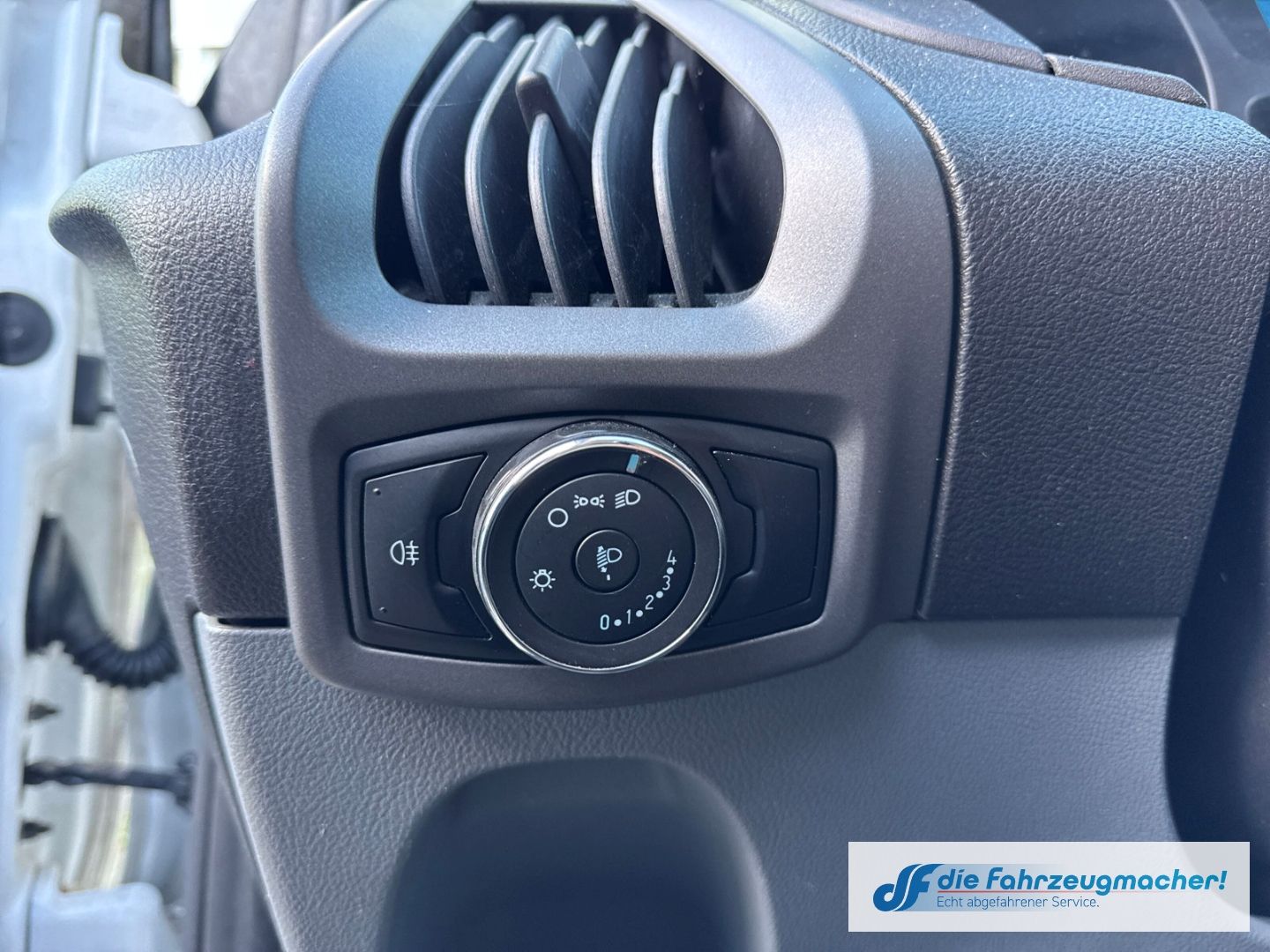 Fahrzeugabbildung Ford Transit Custom Tourneo 310 L1 Klima *1464 *EXPOR
