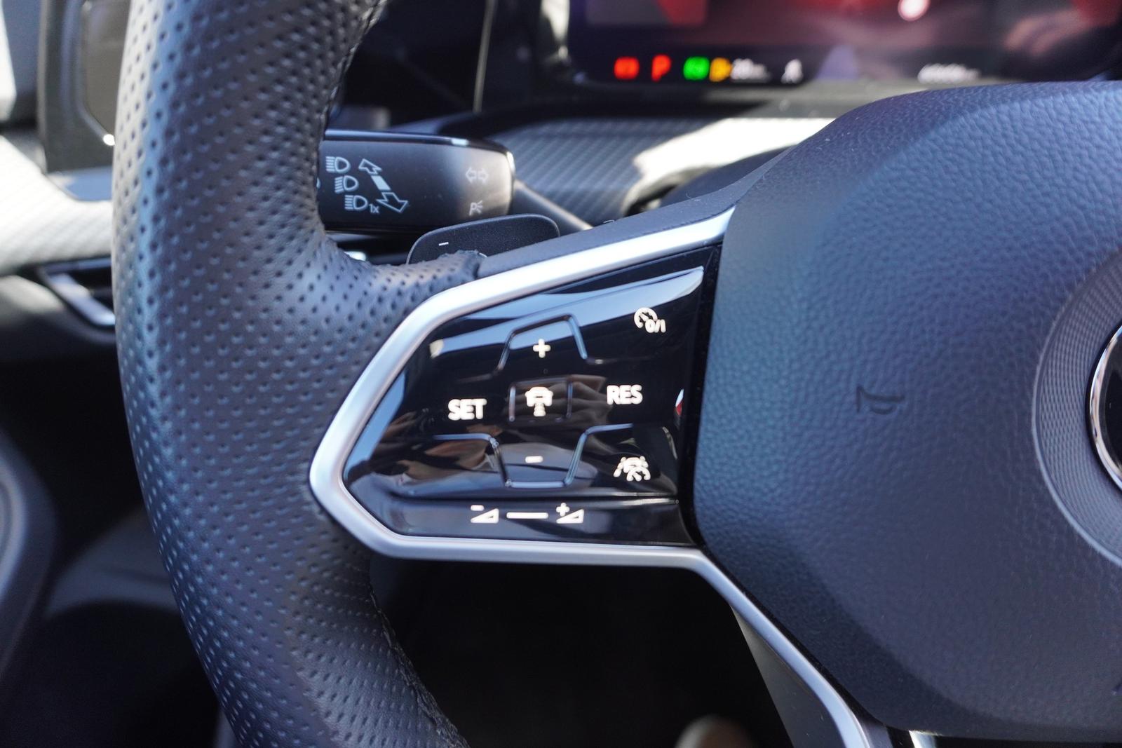 Volkswagen Golf VIII Variant eTSI DSG R-Line LED Navi ACC D, миниатюра 25
