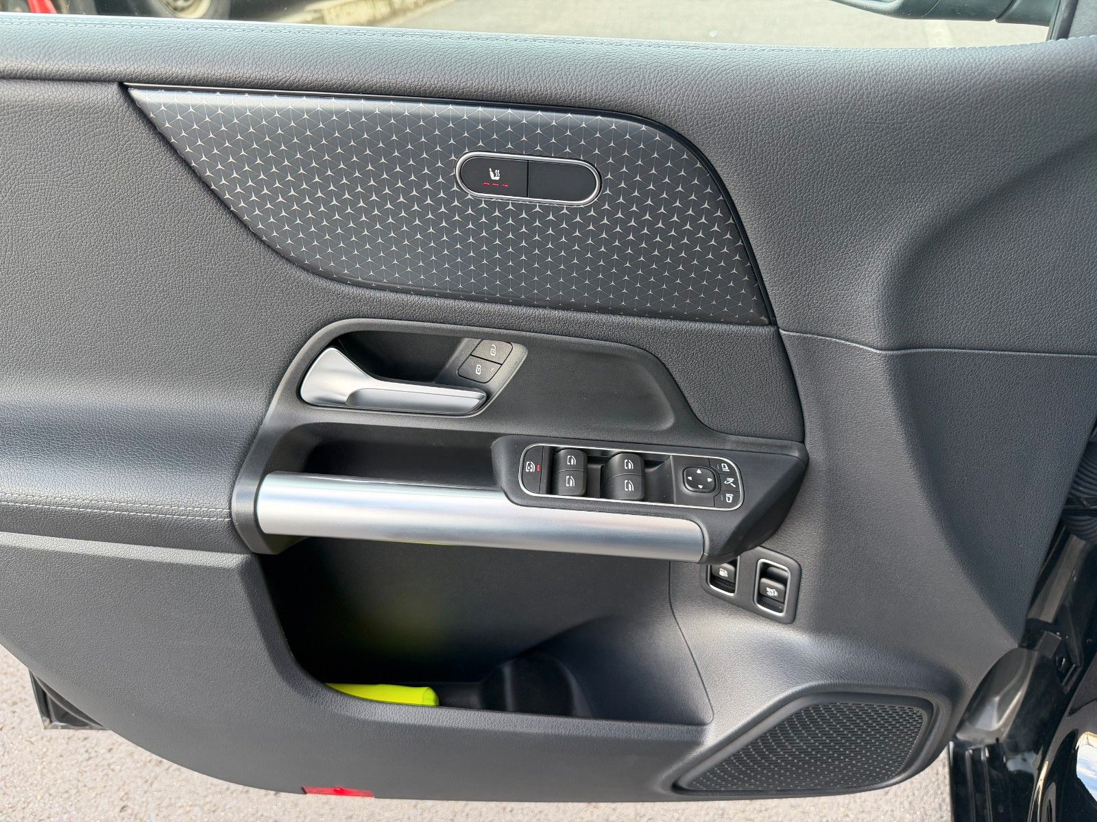 Fahrzeugabbildung Mercedes-Benz B 250 e Progressive MBEAM+R-Kamera+Carplay+MBUX