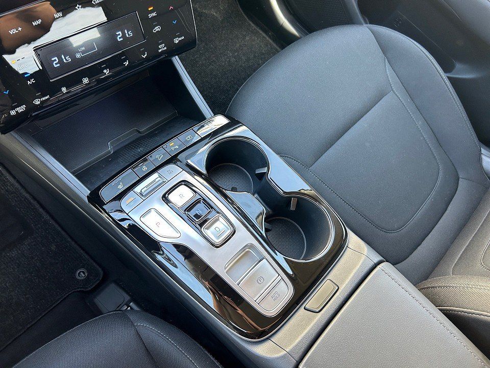 Fahrzeugabbildung Hyundai TUCSON PHEV 1.6T 6AT 4WD TREND 1HD GARANTIE07/27