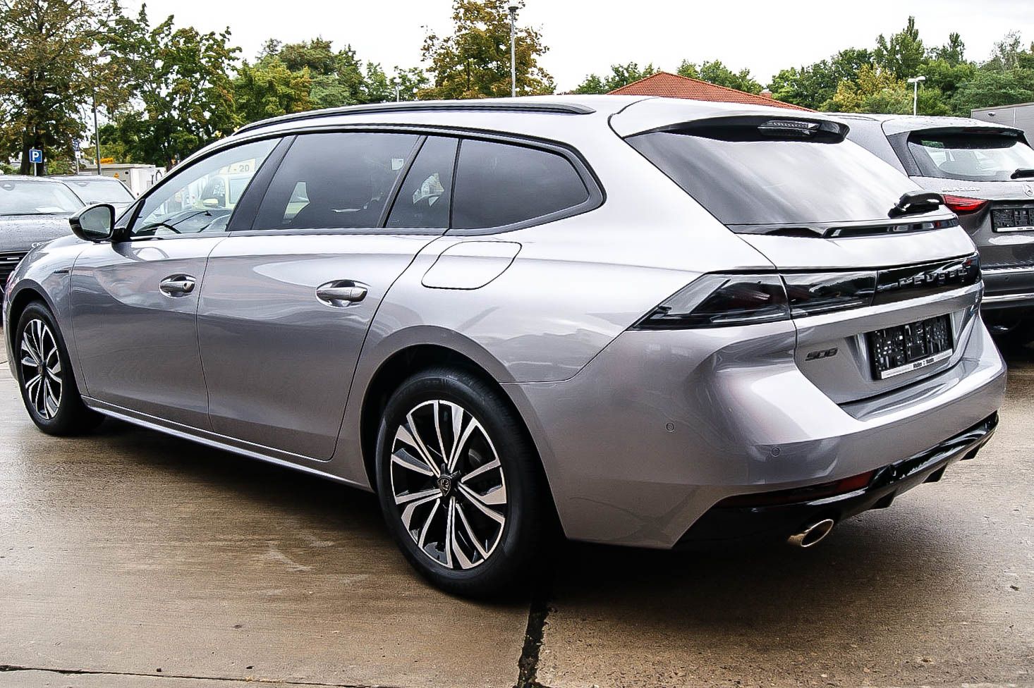 Fahrzeugabbildung Peugeot 508 SW Hybrid 225 Allure NEUES MODELL LED 1.HAND