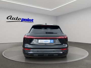 Audi Q8 - 6