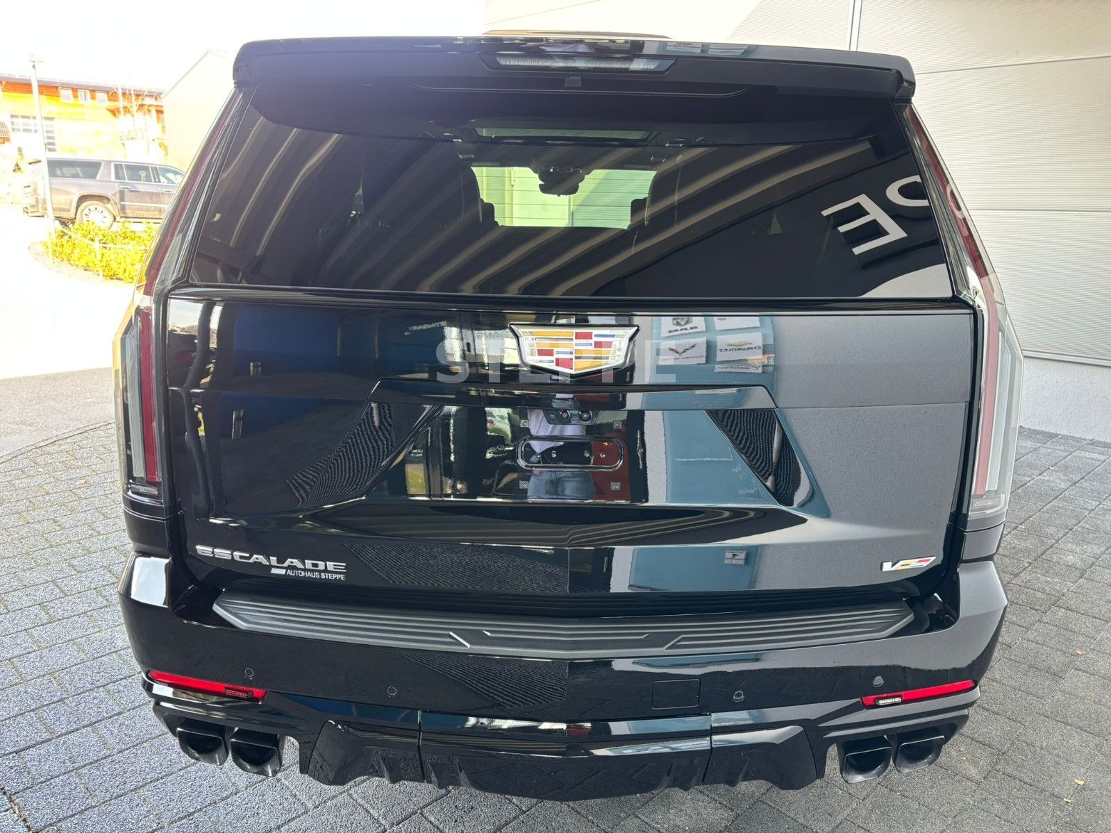 Cadillac Escalade MY26 V-Series 6.2 V8 Supercharged AWD