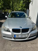 BMW E 90 318i - BMW: Kombi, E90