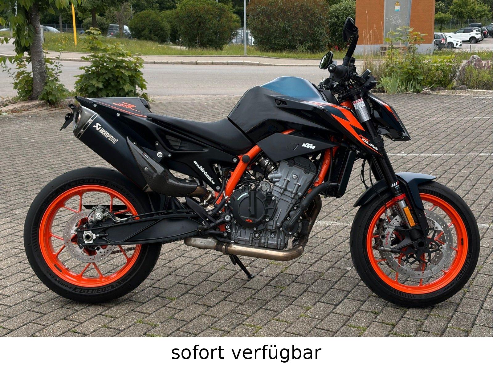 KTM 890 Duke R 2023 inkl. Zubehör