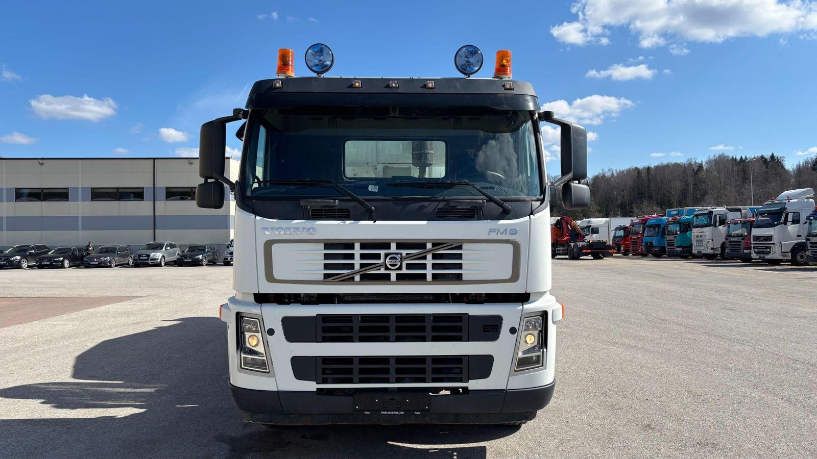 Volvo FM 9-300 8x4 EURO3 + IMER LT 9.7 H/D 9m3