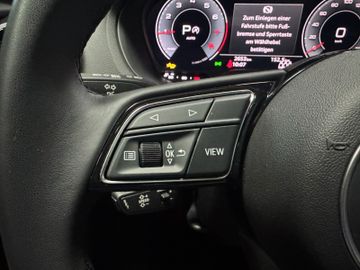 Audi Q2 35 TFSI S line Panodach Kamera elek. Heckkl.