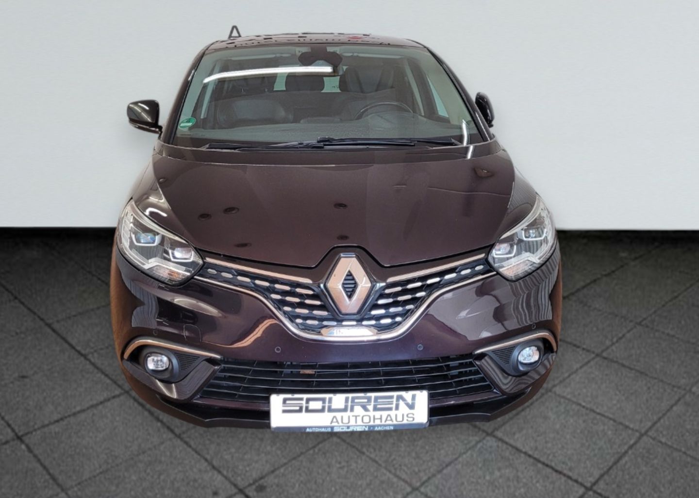 Fahrzeugabbildung Renault SCENIC 1.2 Initiale Paris HUD PANO NAVI AHK