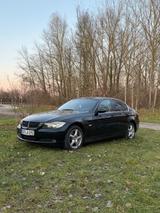BMW 325xi Allrad 3-Hand - BMW 325: 325xi