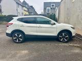 Nissan Qashqai N-Connecta 360 Kamera Automatik - Nissan Qashqai Gebrauchtwagen in Stuttgart