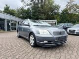 Toyota Avensis Kombi 2.0 Sol KLIMA 1.HAND - gebrauchte Toyota Avensis aus dem Jahr 2003