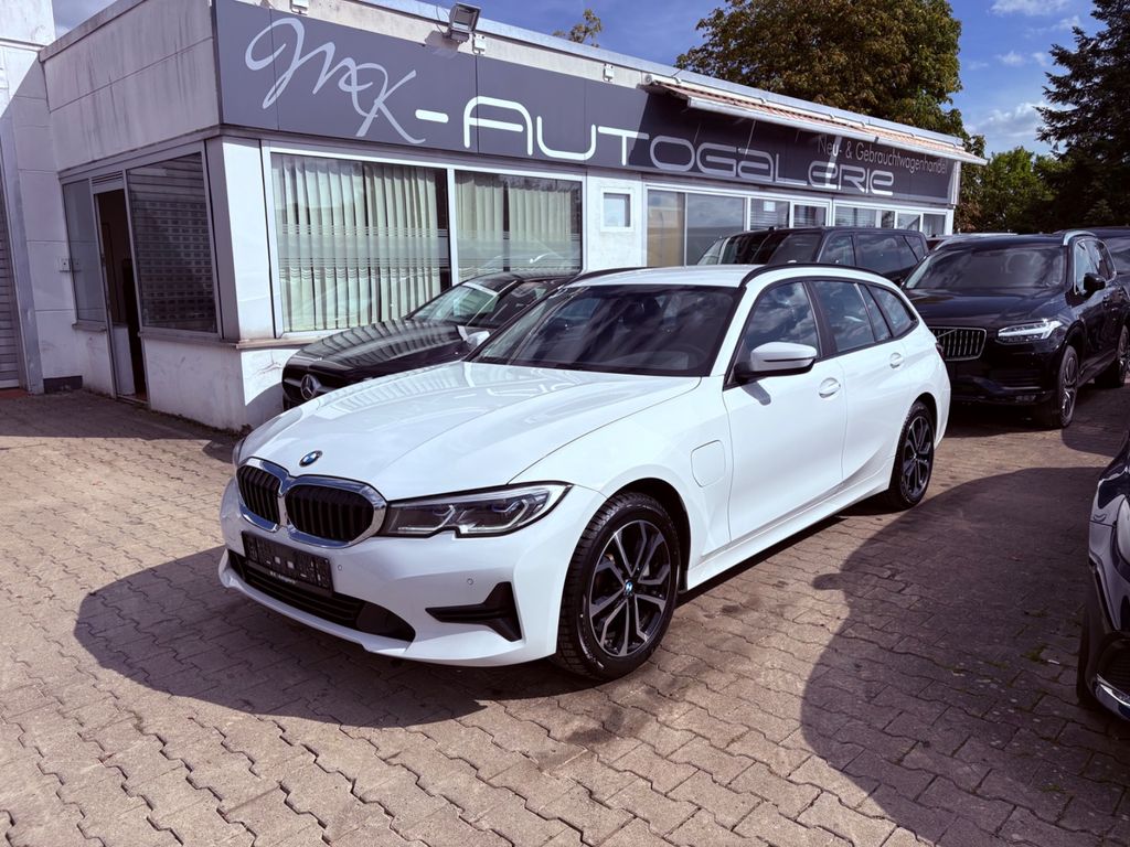Image of BMW 330