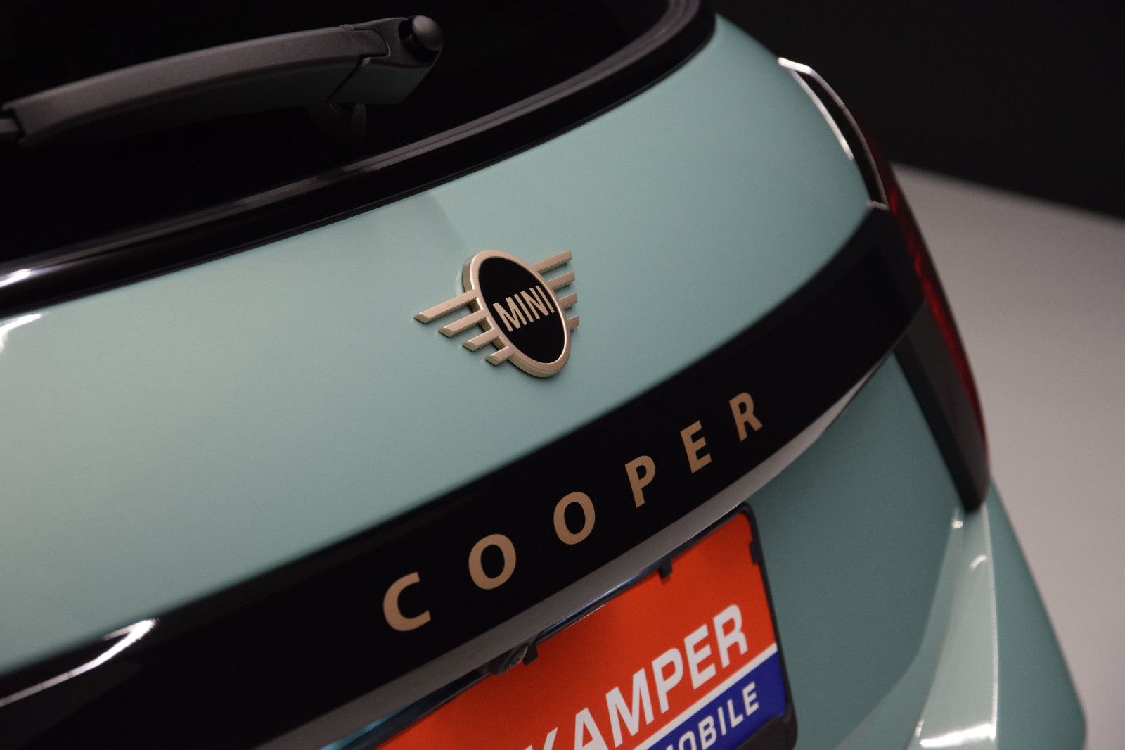 Fahrzeugabbildung MINI Cooper C Classic Trim Paket-M Pano HuD Kamera