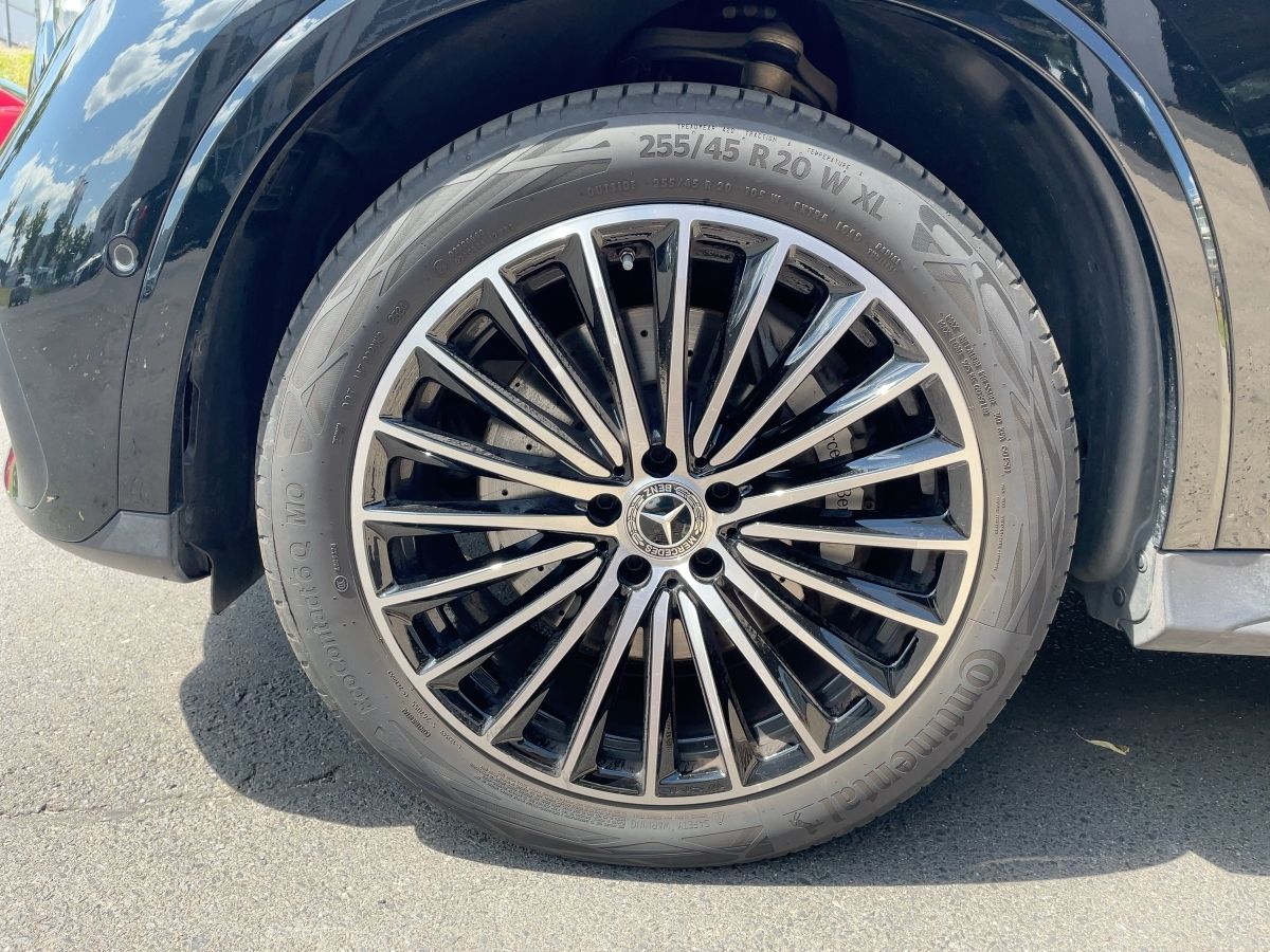 Fahrzeugabbildung Mercedes-Benz GLC 220 d 4M AMG/Night/360°/Digital-Light/AHK
