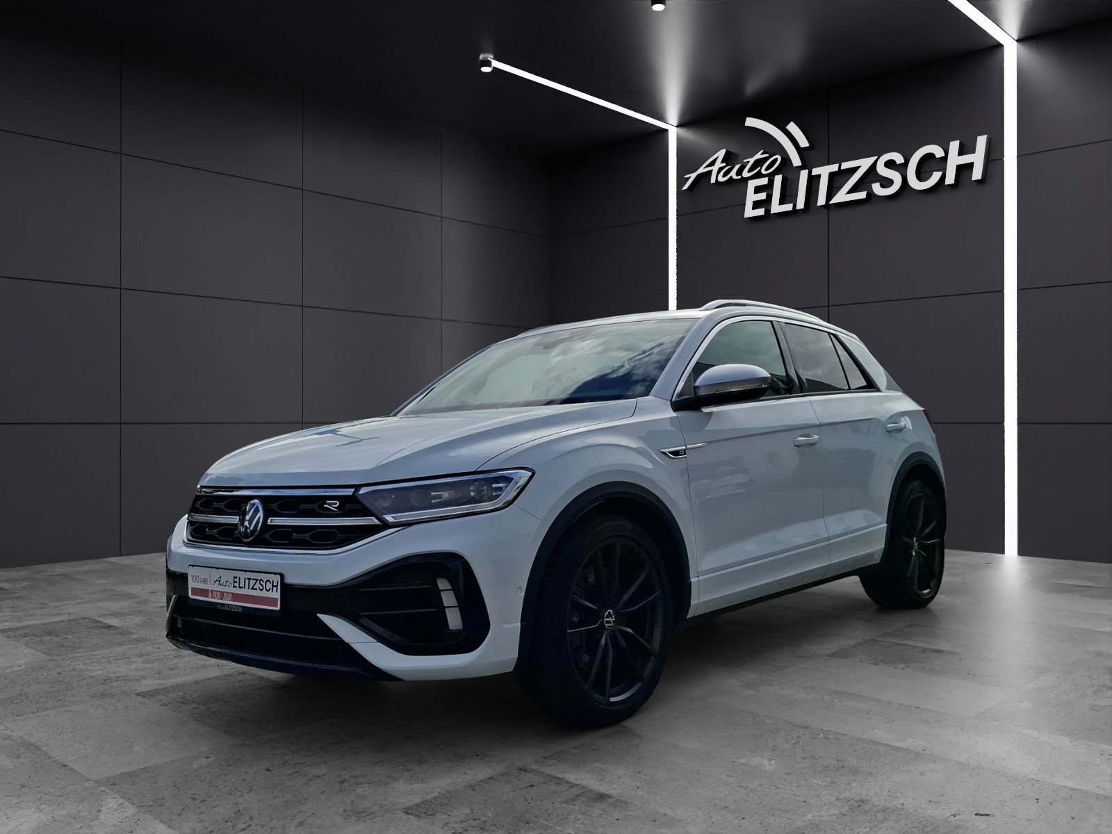 Fahrzeugabbildung Volkswagen T-Roc R Akrapovic PanoDach MatrixLED Keyless DCC