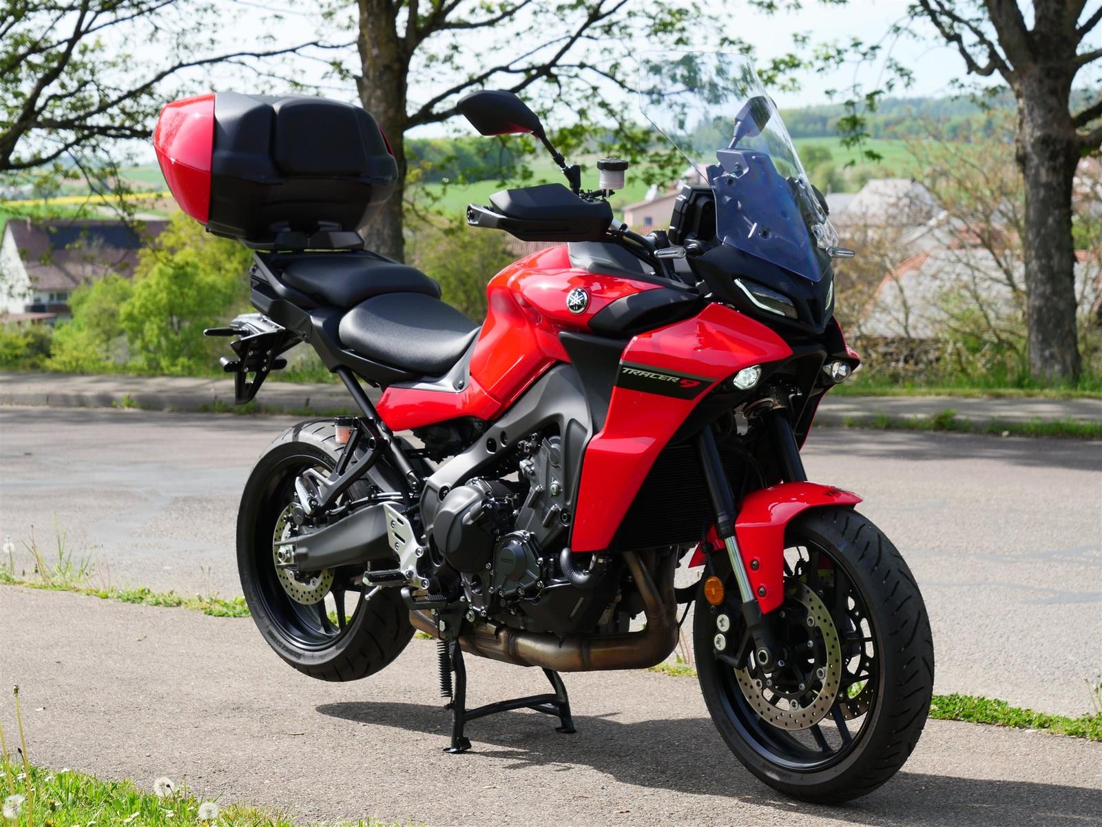 Yamaha Tracer 9