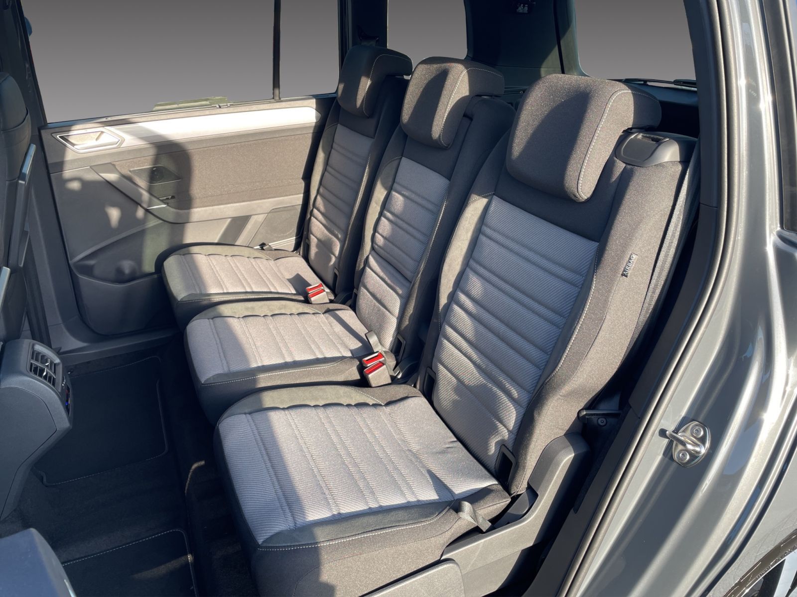 Volkswagen Touran - Bild 14