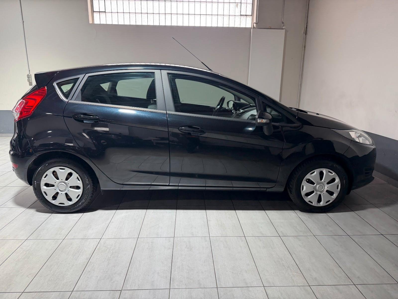 Ford Fiesta Edition Winterpaket USB PDC