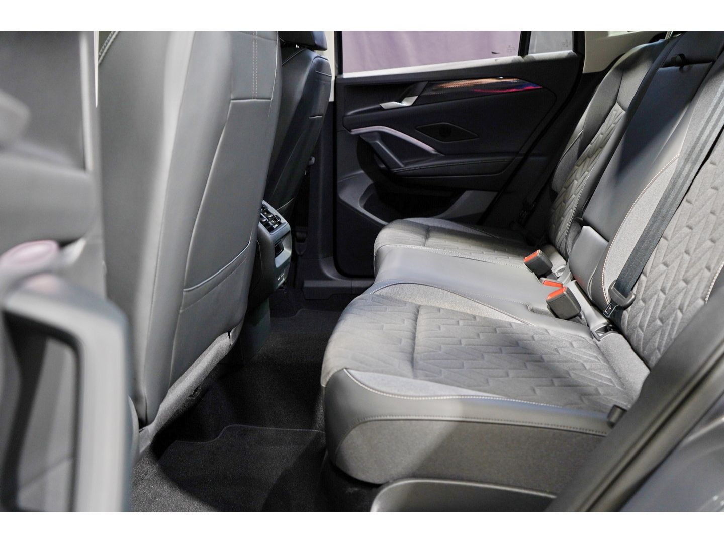 Volkswagen Tiguan - Bild 10