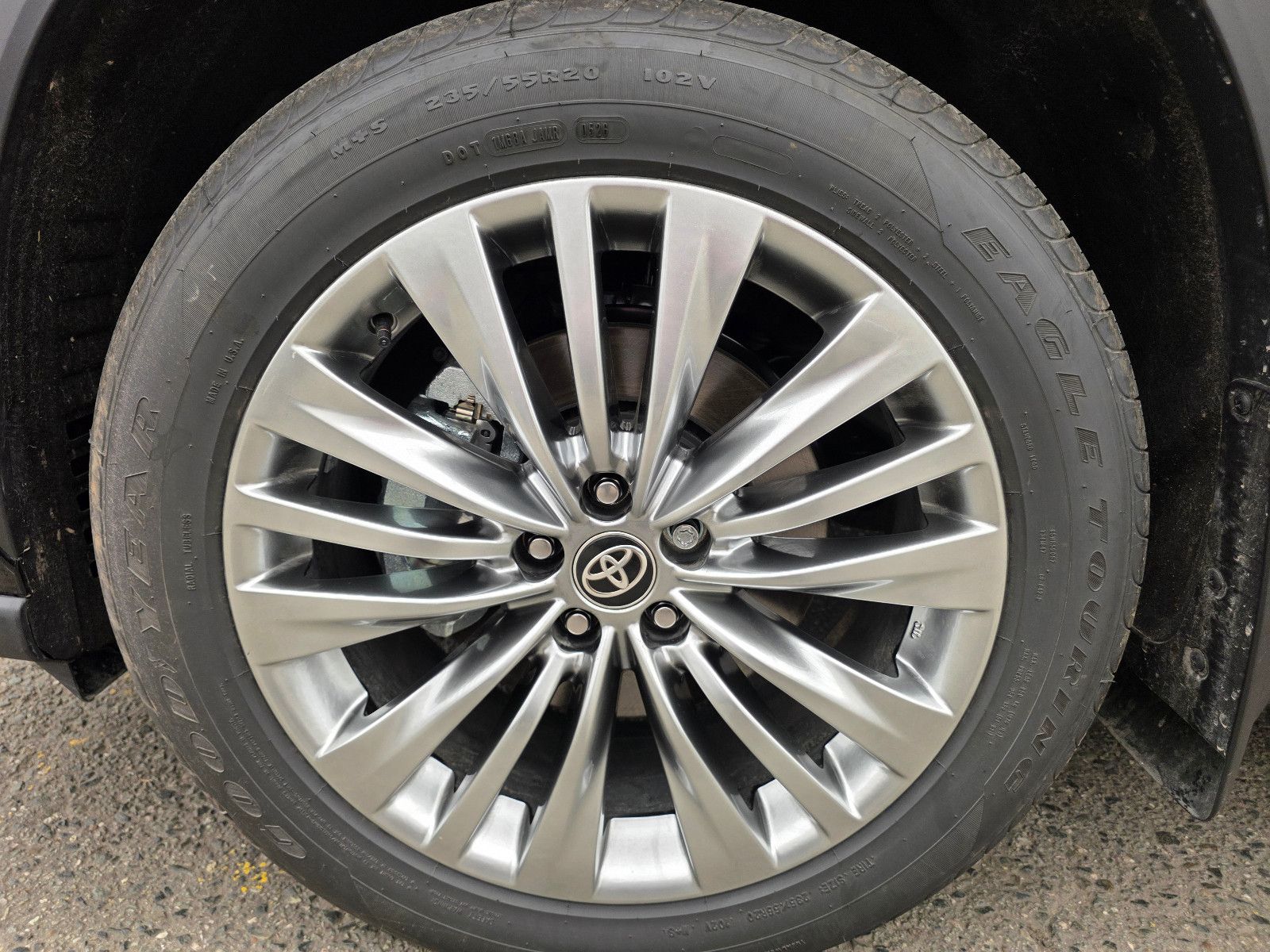 Fahrzeugabbildung Toyota Highlander Platinum T1: 59.000 EURO , Stock !!!