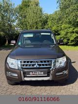 Mitsubishi Pajero 3.2 DI-D Edition 100 - gebrauchte Mitsubishi Pajero aus dem Jahr 2017
