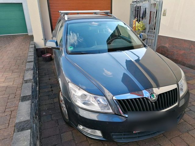 Skoda Octavia 1.8 TSI Kombi AHK Navi