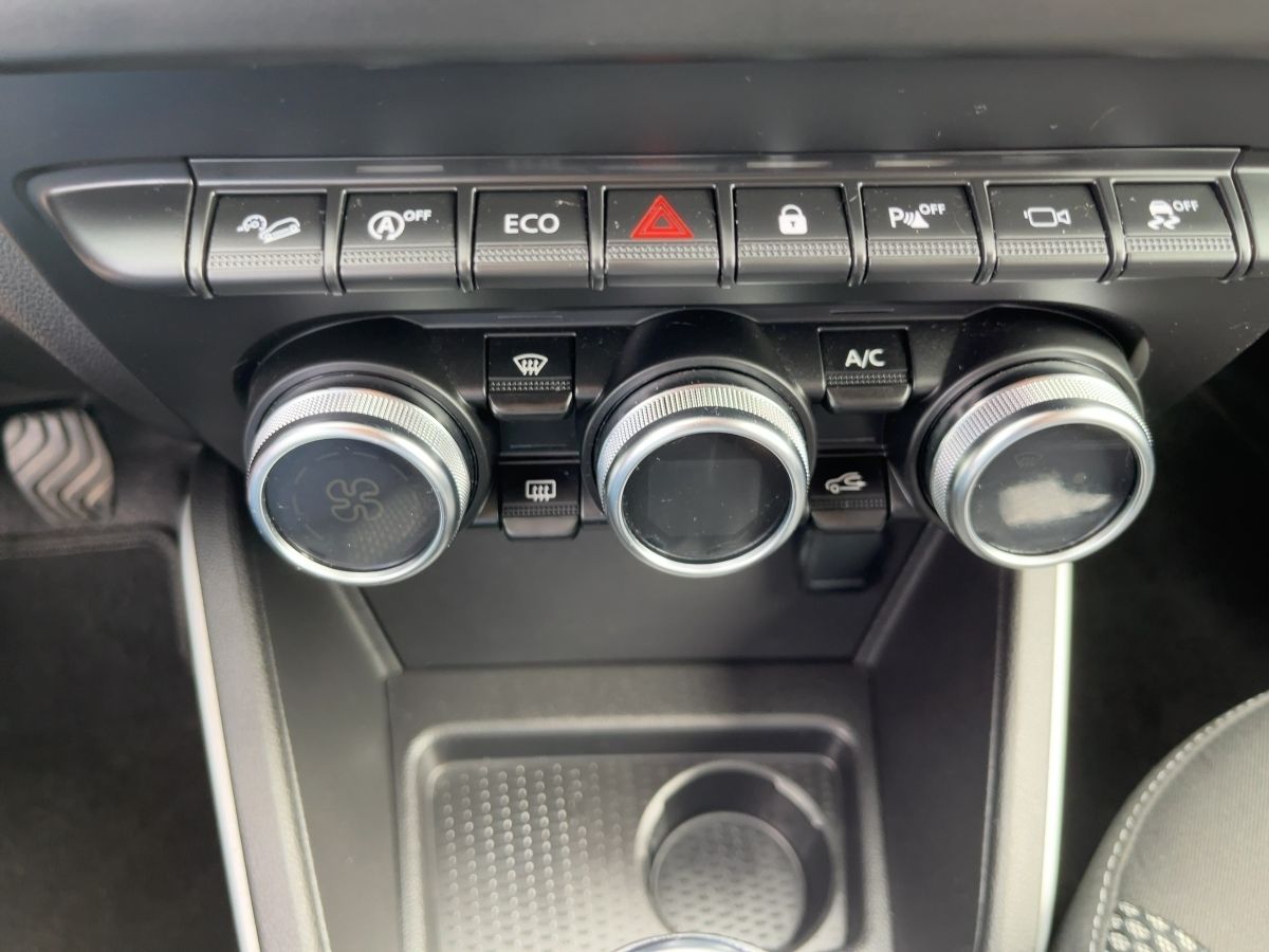 Fahrzeugabbildung Dacia Duster Prestige TCe 150 4WD Kamera SHZ